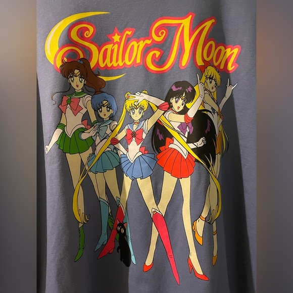 Sailor moon sweatshirt medium NWOT - Picture 2 of 4